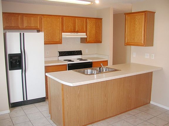 3rd image of 289 Christy Ln