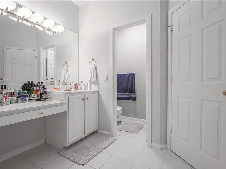 8620 Hope Mews Ct — Photo 16