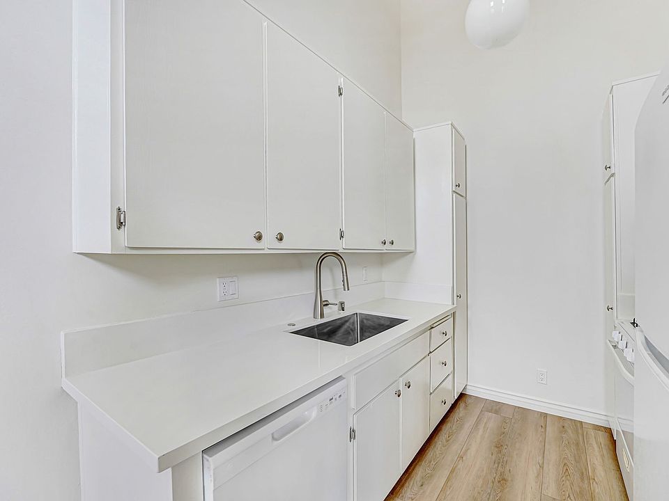 1st image of 3415 McLaughlin Ave #208