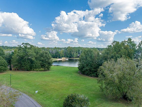 2nd image of 66 Canebrake Blvd