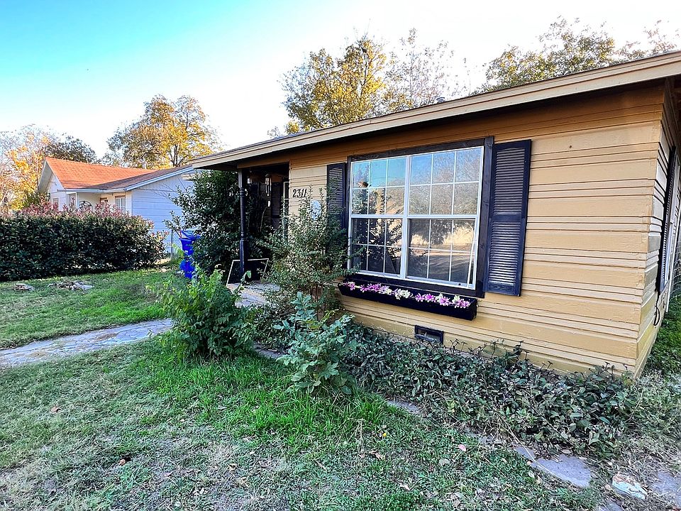 1st image of 2311 Vine St