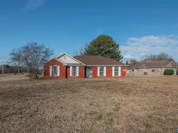 101 Drake Down Cir, Toney, AL 35773