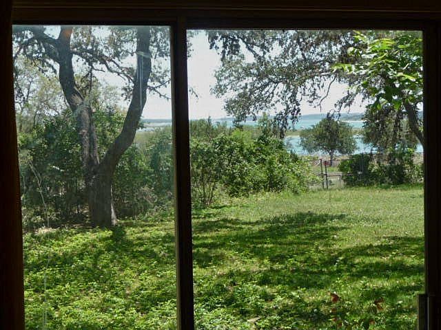 1st image of 2878 Lakeshore Dr