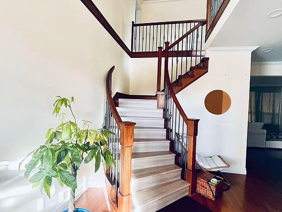 4th image of 3271 Francis Rd