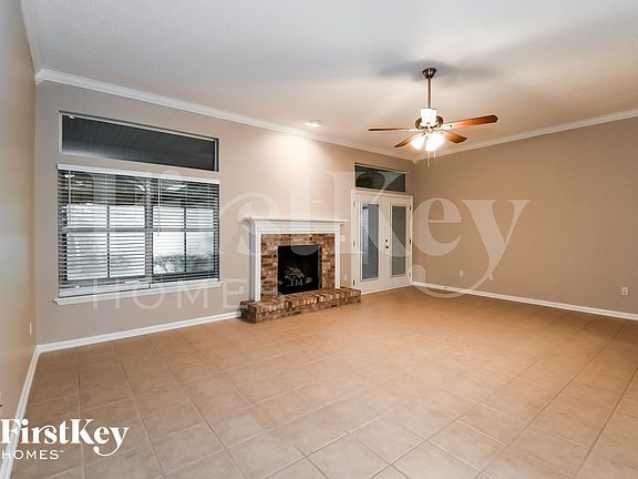 3rd image of 2439 Watermill Dr