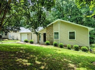 3900 Ferncliff Rd, Snellville, GA 30039