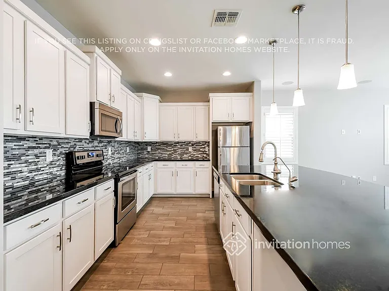 12141 W Desert Moon Way — Photo 6