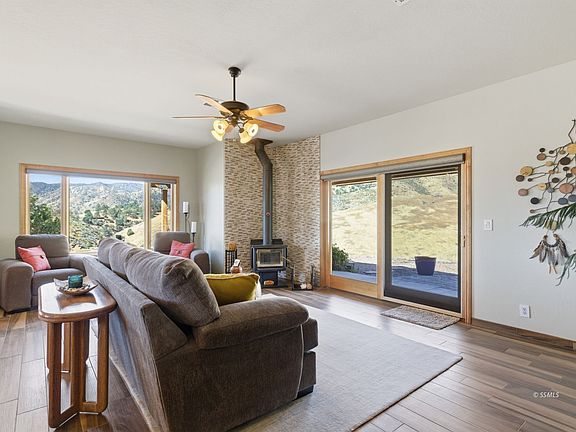 3rd image of 254 Skyline Dr