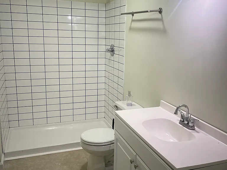 5609 Lagrange Rd — Photo 11