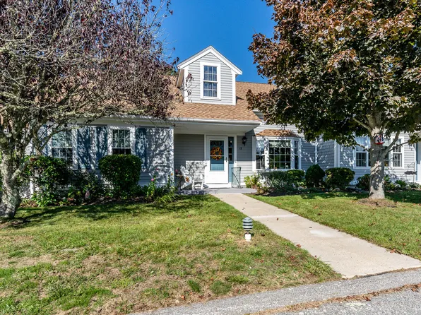 1 Melville Court #B, Pocasset, MA 02559