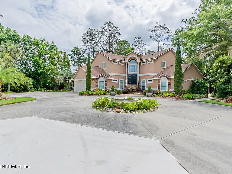 1770 Victoria Chase Ct — Photo 41