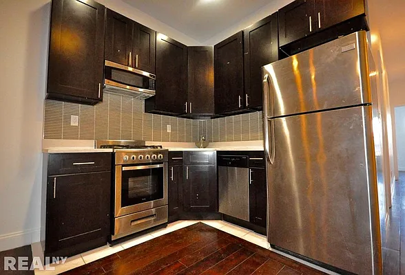 Rented by REAL New York | media 2