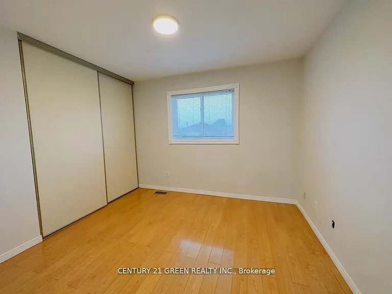 24 Sullivan Dr — Photo 27