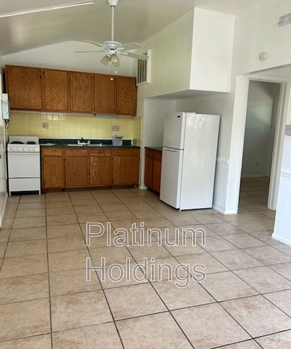 1st image of 1061 Neville Ave