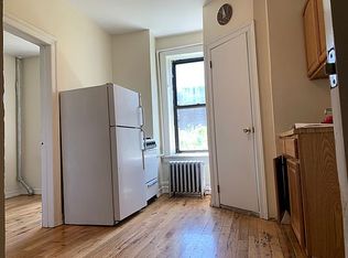 367 S 5th St #3B, Brooklyn, NY 11211