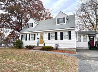 63 Fruit St, Lowell, MA 01852