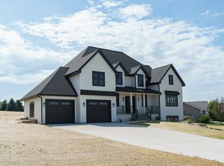 7184 Pfeil Bnd, Sun Prairie, WI 53590