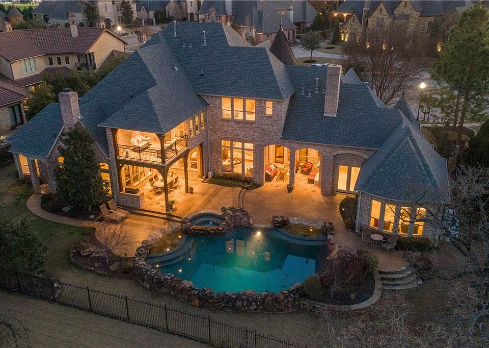 1st image of 6905 Sir Spencer Ct