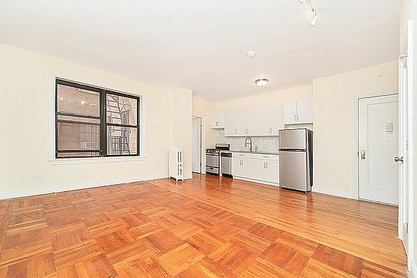 1st image of 56 Bennett Ave APT 3EE