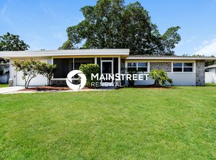 330 SE 46th Ln, Cape Coral, FL 33904
