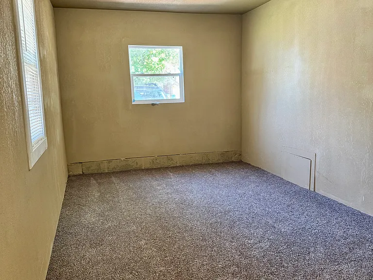 626 S Barlow St — Photo 16
