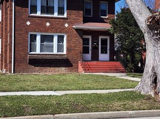 1406 N Jackson St, Waukegan, IL 60085