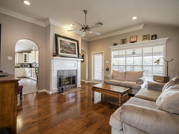 3rd image of 113 Wild Rose Ln