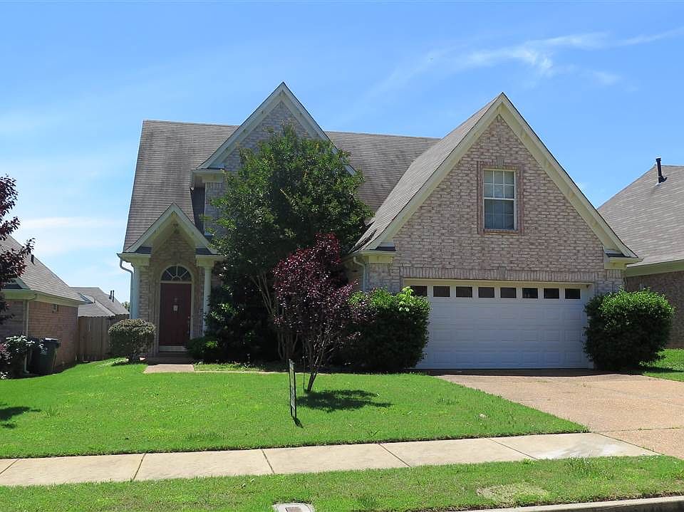 1st image of 180 Garden Springs Dr