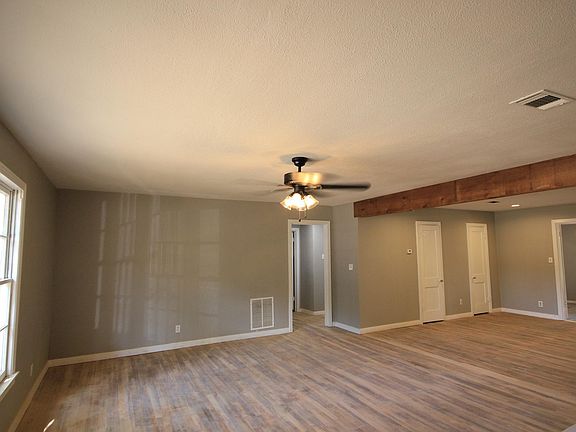 2nd image of 377 W Bell Ave