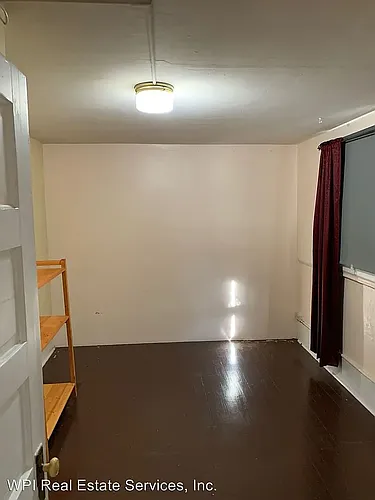 5609 20th Ave NE Photo 1