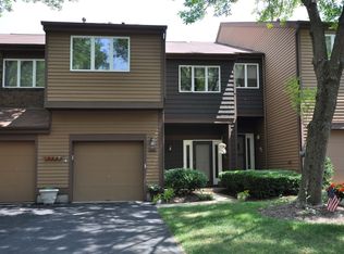 126 Hempstead Ct, Madison, NJ 07940