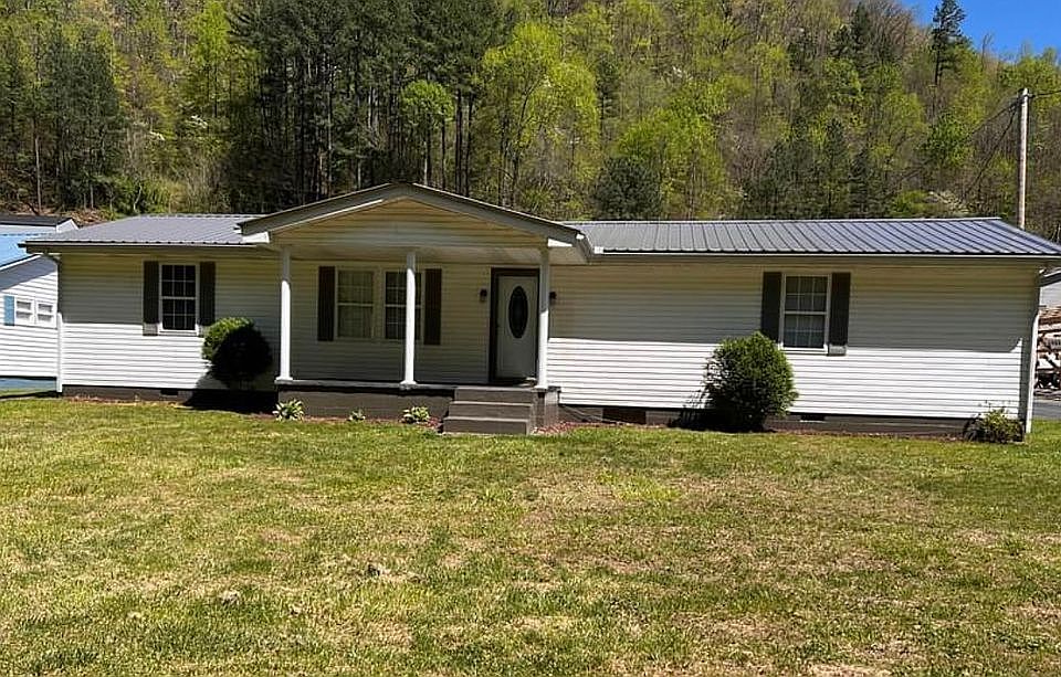 13087 Phelps 632 Rd, Phelps, KY 41553 | Zillow