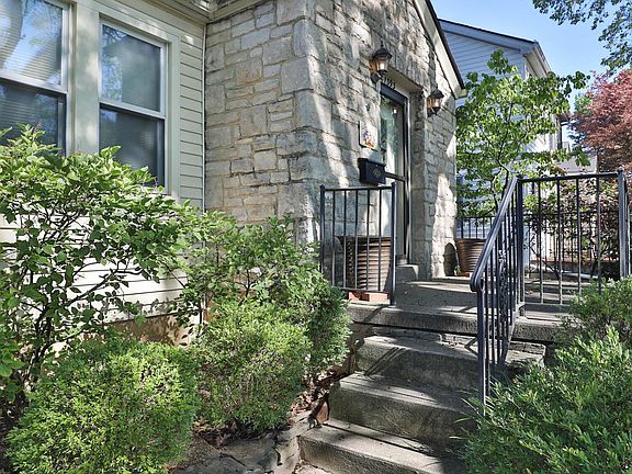 3rd image of 1393 Virginia Ave