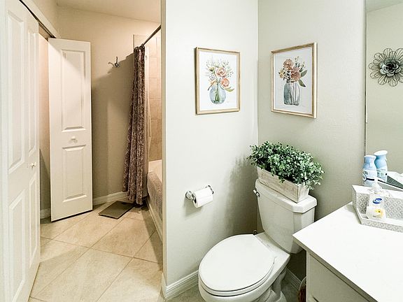 3rd image of 6034 National Blvd #535