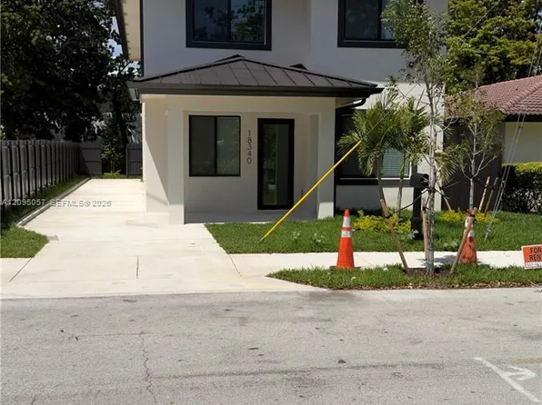 18340 SW 102nd Pl, Miami, FL 33157