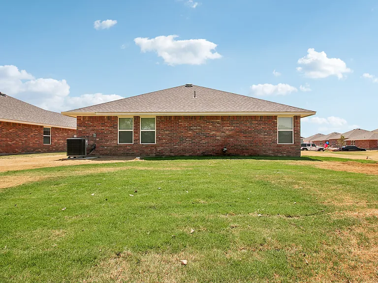 Enclave Estates — Photo 37