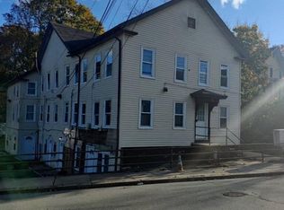 617 Providence St APT 8, Warwick, RI 02886