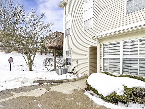 3rd image of 482 Tollis Pkwy