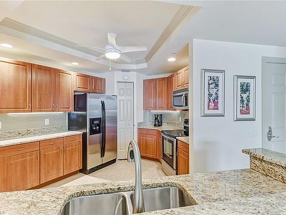 5th image of 2745 1st St APT 401