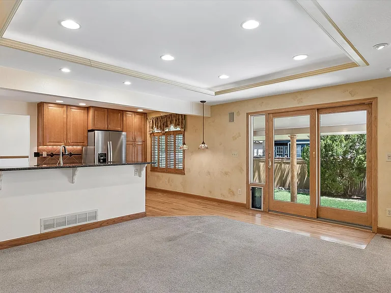 4686 N Wildflowers Way — Photo 9