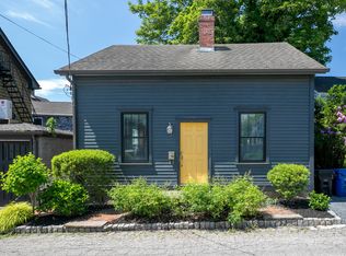5 Stewart St, Newport, RI 02840