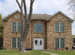 8402 Spinnaker Cv, Rowlett, TX 75089