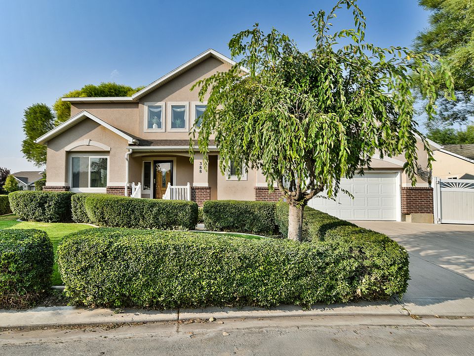 1st image of 388 E Cattail Ct