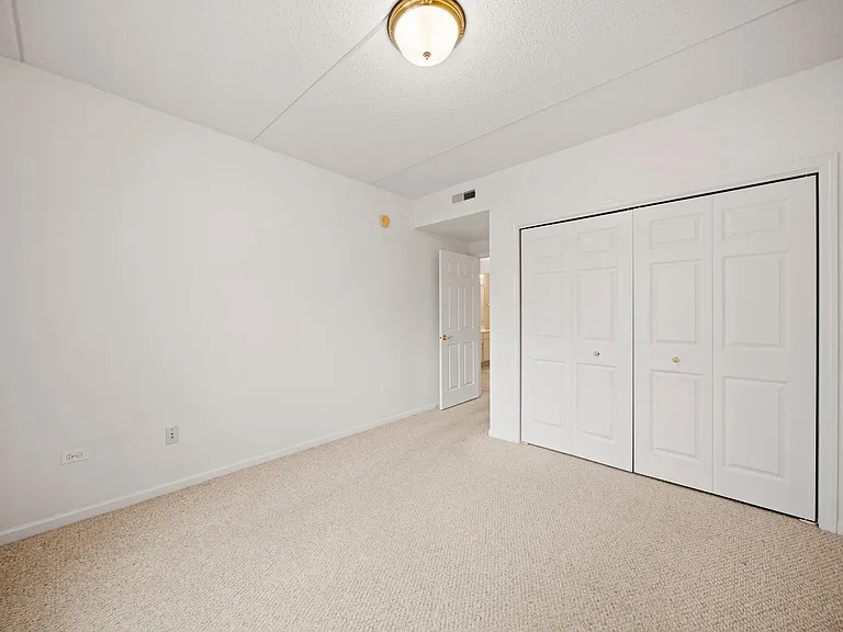 8747 W Bryn Mawr Ave #504 — Photo 11