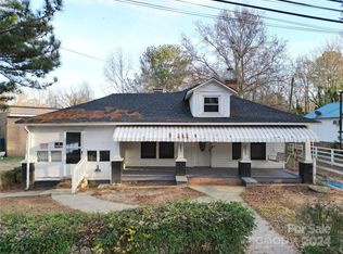 1003 Camden Rd, Wadesboro, NC 28170