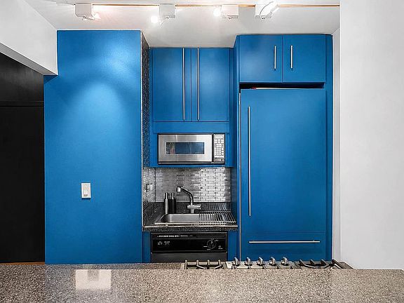 5th image of 310 E 46th St APT 23M