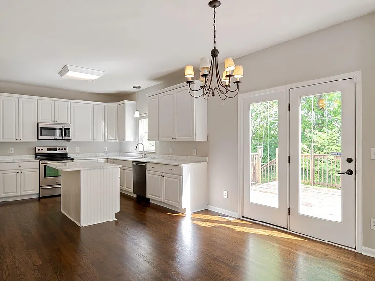 3215 Nolen Ln — Photo 15