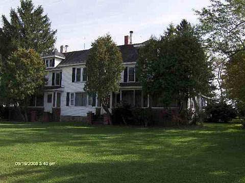 1st image of 160 E Castle Rd