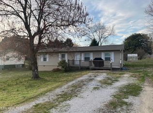 717 Bernard Ave, Rockwood, TN 37854