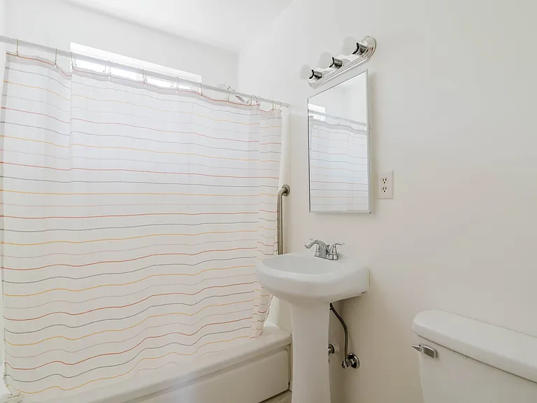 10826 Blucher Ave — Photo 22